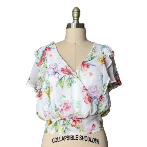 Code x Mode Cropped Floral Ruffle Surplice Top size Medium - Picture 13 of 13